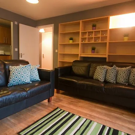 Hotel apartamentowy Custom House Square Dublin