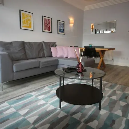 Custom House Square Aparthotel
